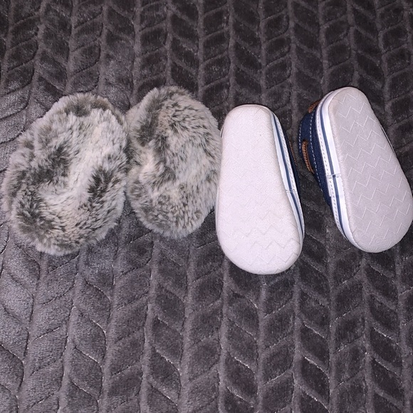 Baby shoes - Picture 3 of 3